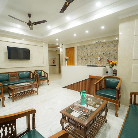 Hotel Bright Star ماهاباليشوار المظهر الخارجي الصورة