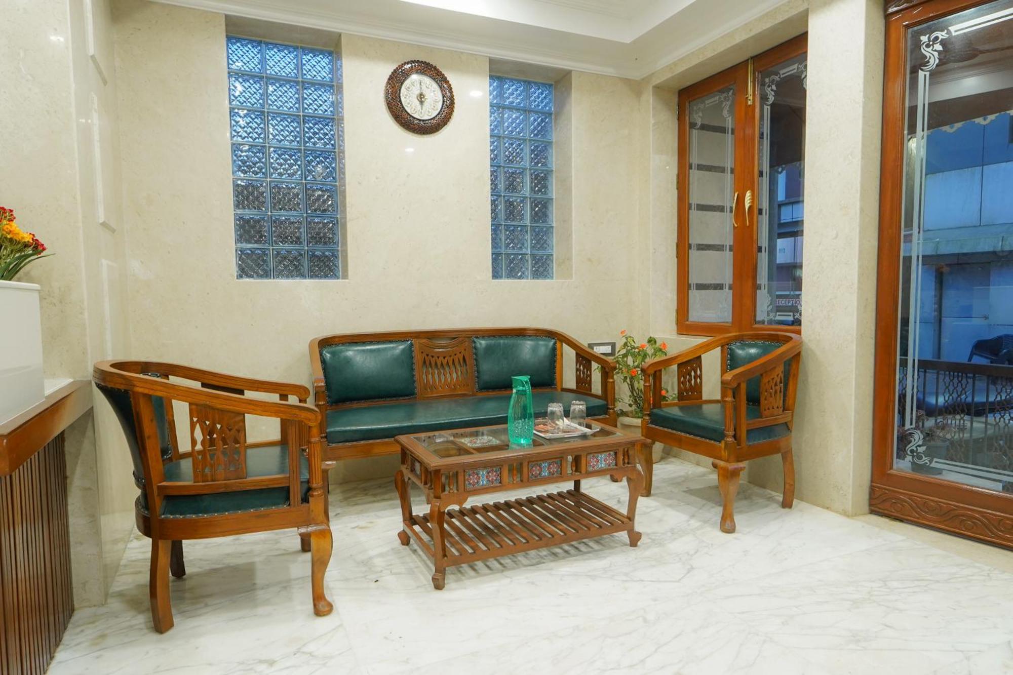 Hotel Bright Star ماهاباليشوار المظهر الخارجي الصورة