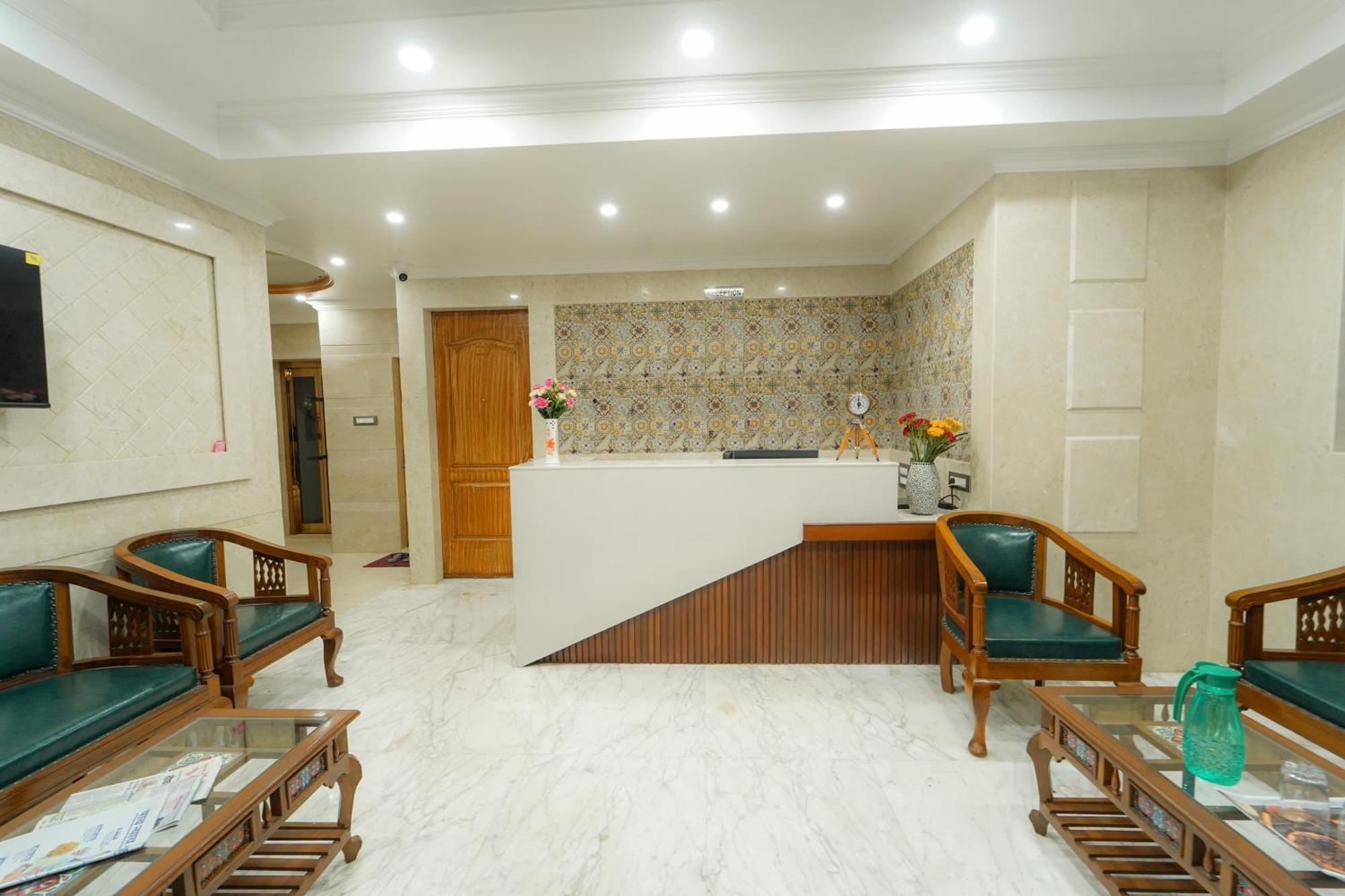 Hotel Bright Star ماهاباليشوار المظهر الخارجي الصورة