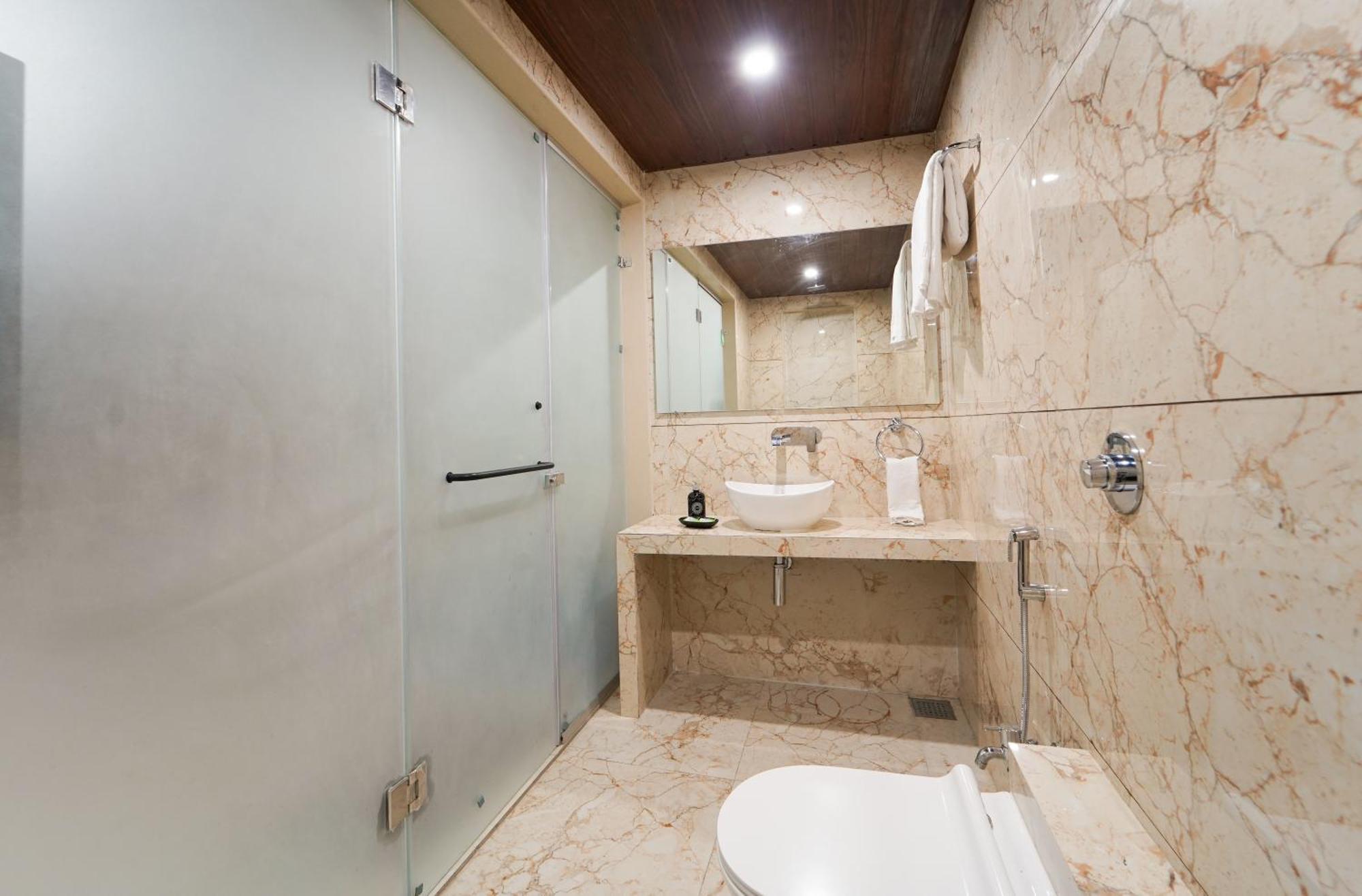Hotel Bright Star ماهاباليشوار المظهر الخارجي الصورة