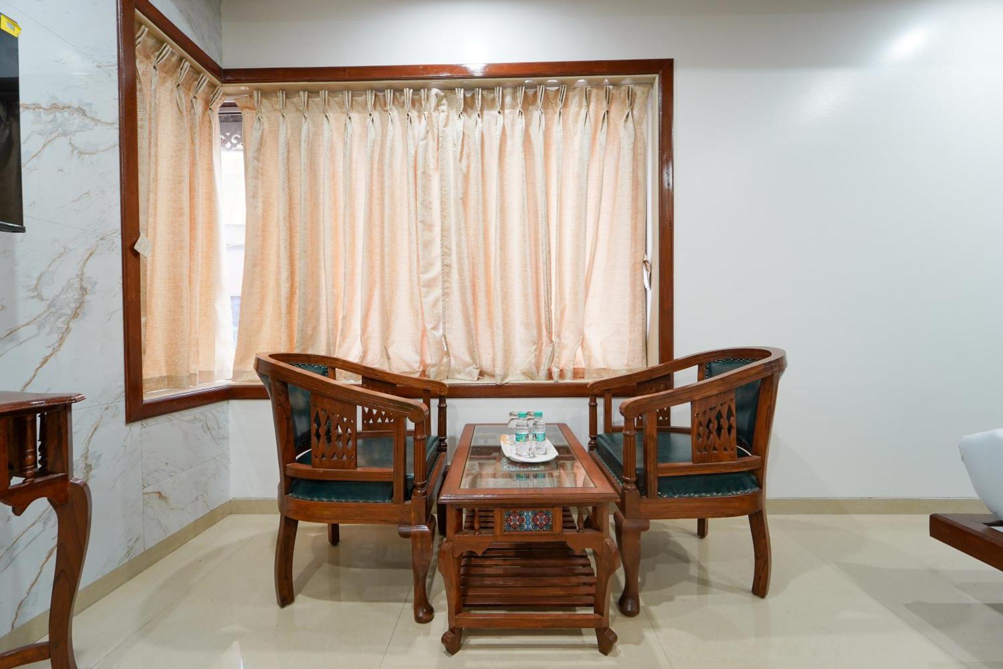 Hotel Bright Star ماهاباليشوار المظهر الخارجي الصورة