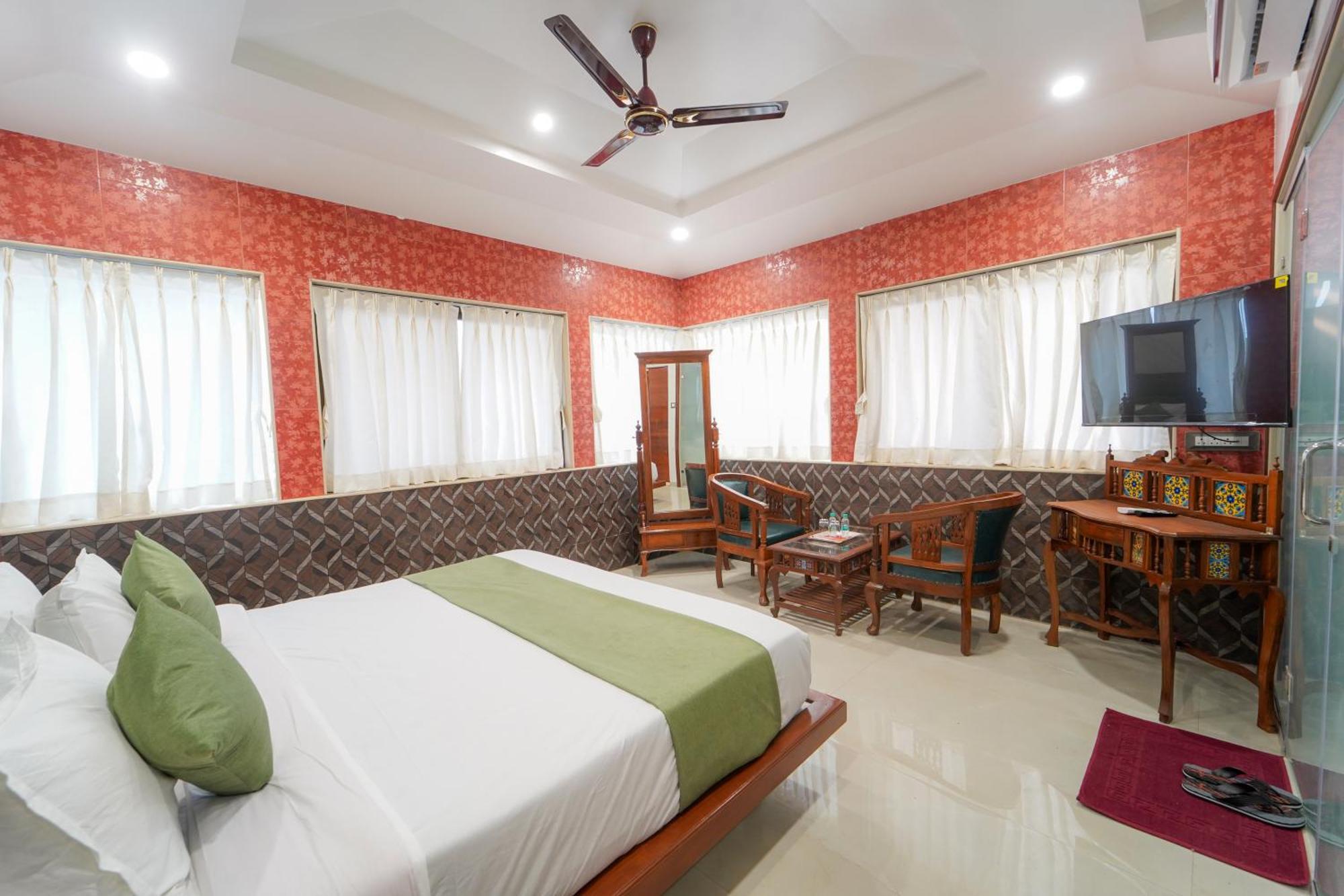 Hotel Bright Star ماهاباليشوار المظهر الخارجي الصورة