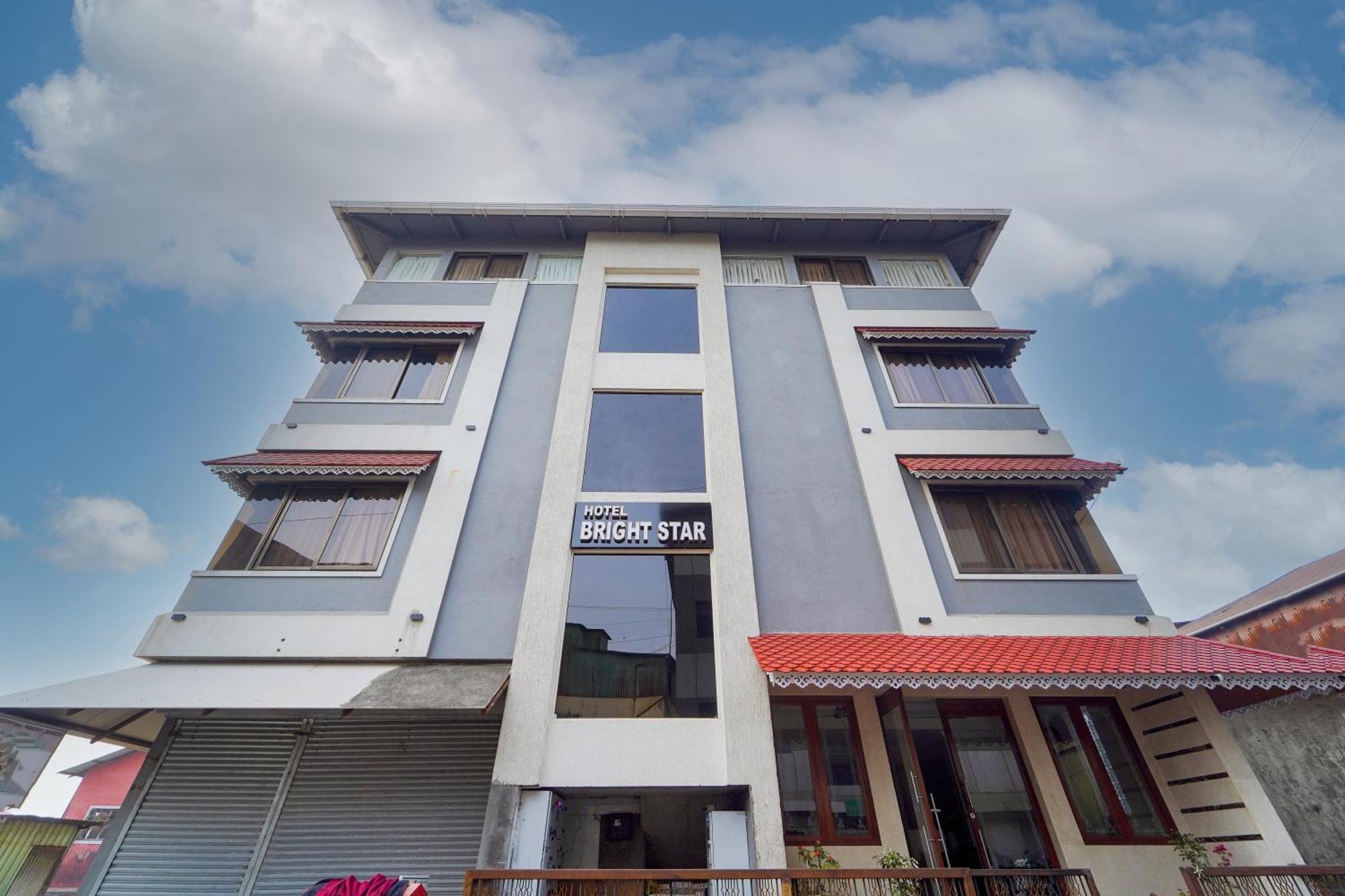Hotel Bright Star ماهاباليشوار المظهر الخارجي الصورة