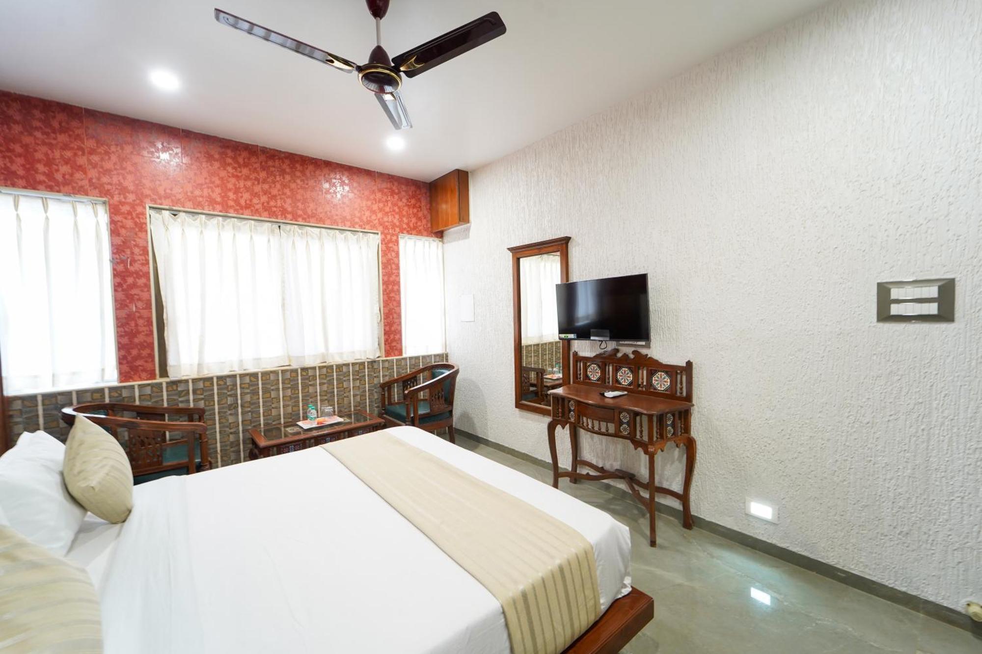Hotel Bright Star ماهاباليشوار المظهر الخارجي الصورة