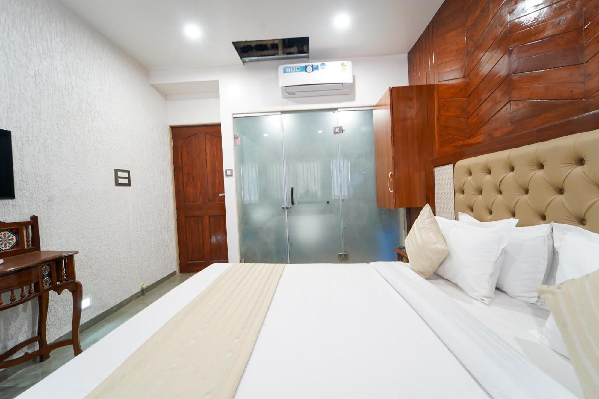 Hotel Bright Star ماهاباليشوار المظهر الخارجي الصورة