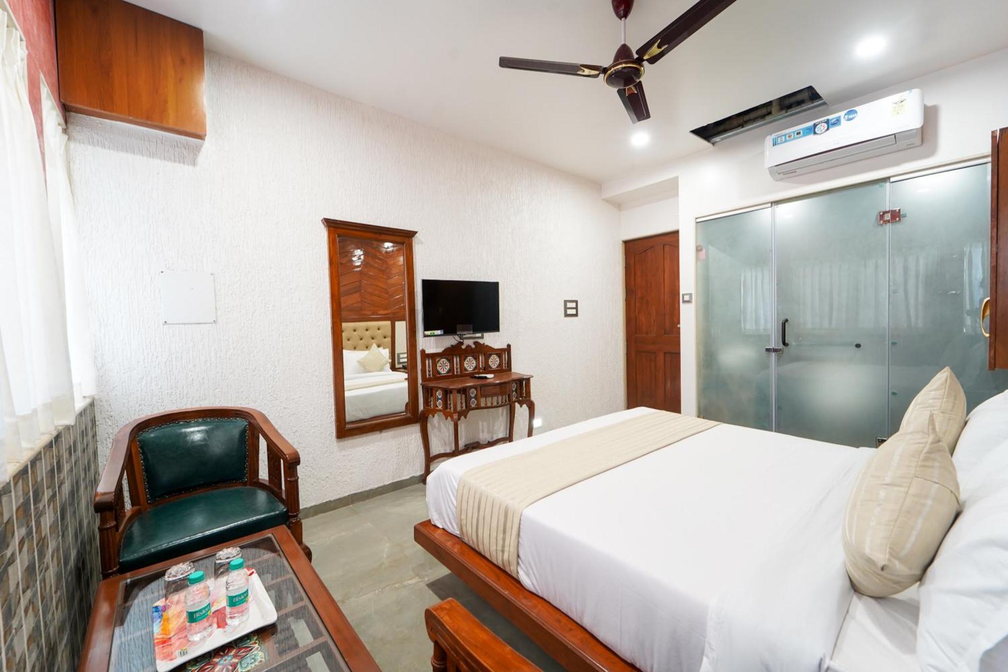 Hotel Bright Star ماهاباليشوار المظهر الخارجي الصورة